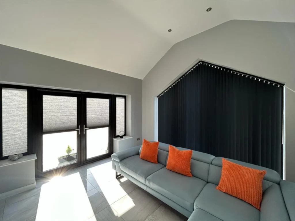 shaped blinds black